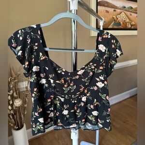 American Eagle Crop Blouse Size Small